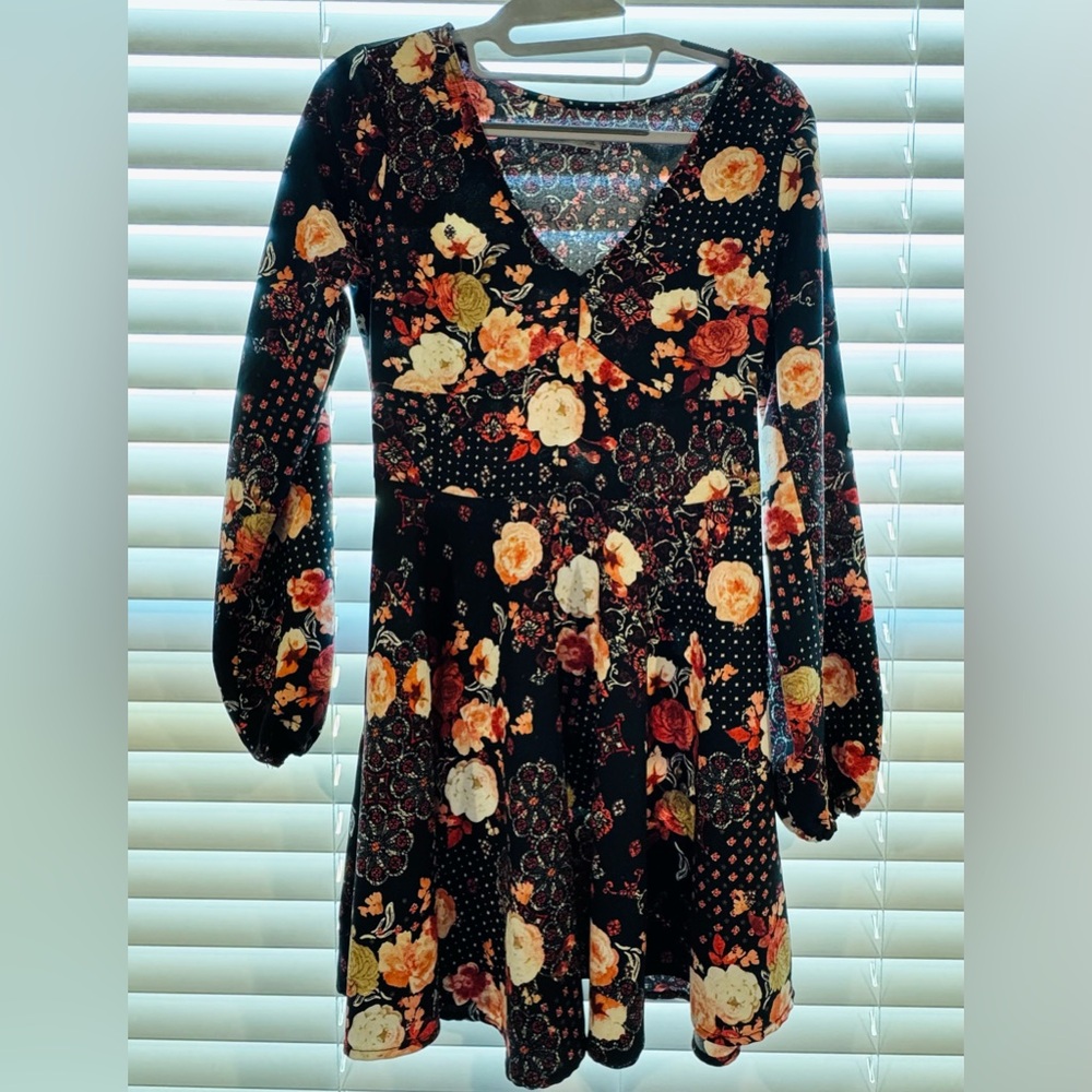 Abercrombie & Fitch Black Floral Long Sleeve Dress Size Small